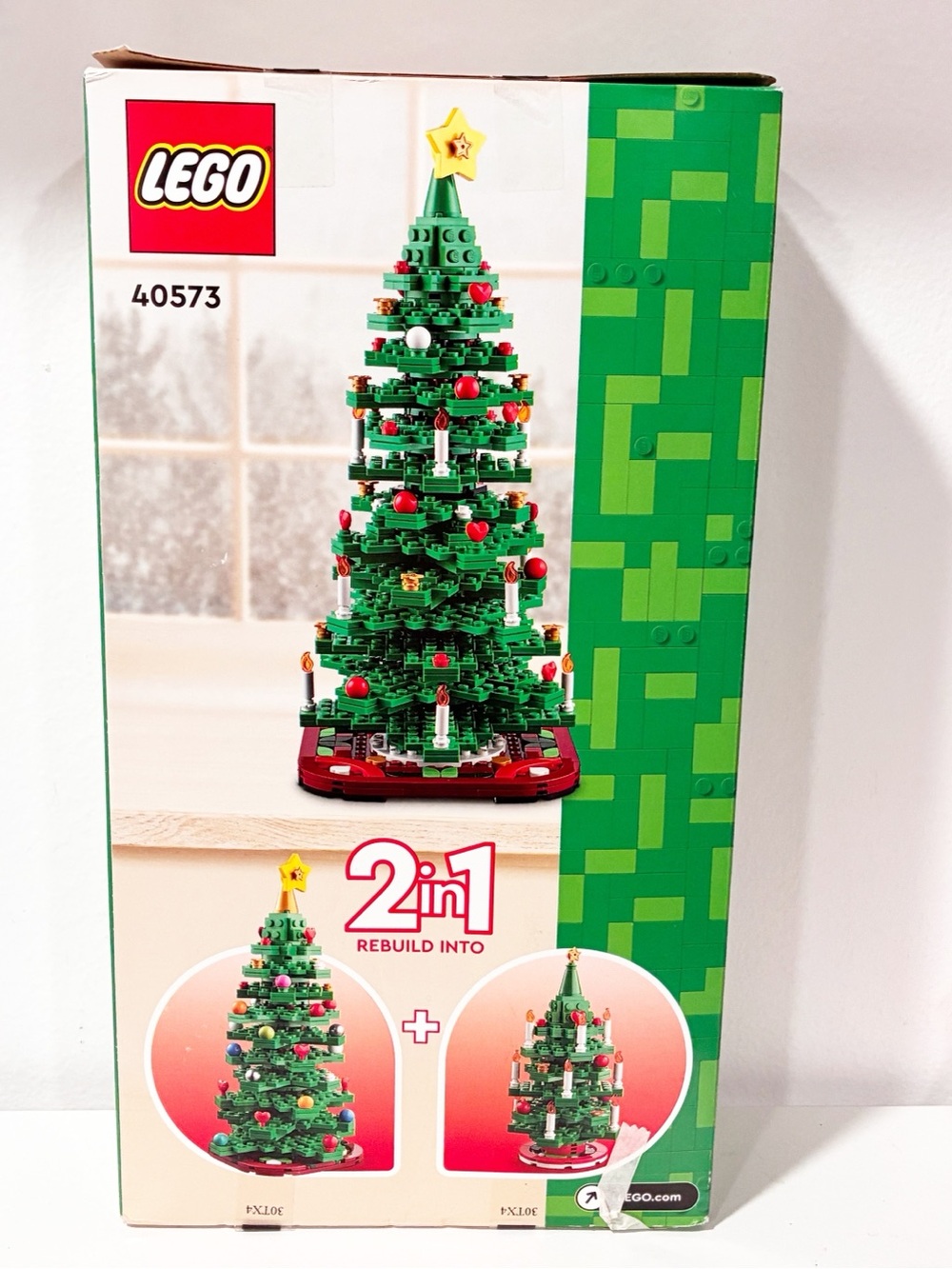 LEGO 40573 Holiday 2022 Christmas Tree 2-in-1 Building Kit 784 Pcs NEW - Picture 2 of 4